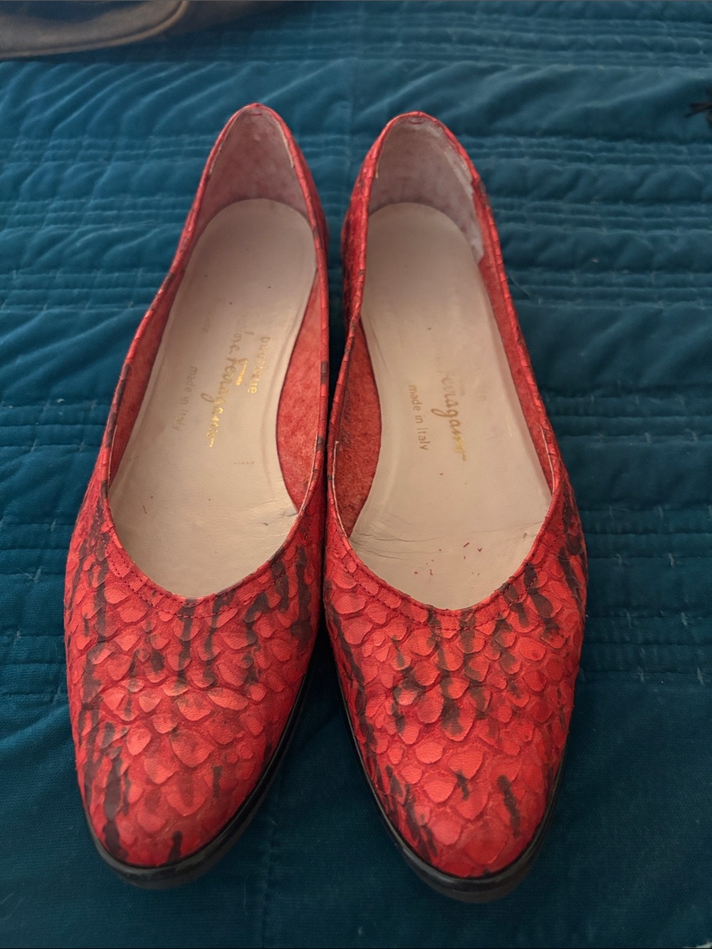 Salvatore Ferragamo red flats